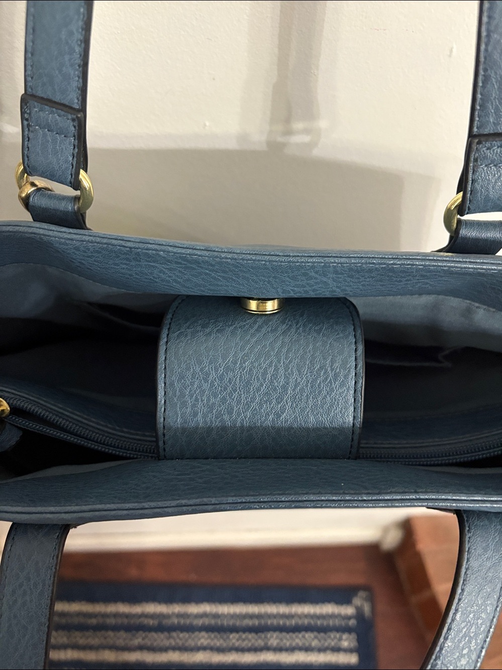 Bueno Classic Navy Tote Bag with Gold Accent - Picture 4 of 5